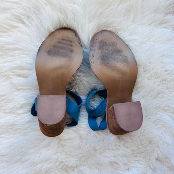 Steve Madden Castro Suede Block Heel Sandals - Picture 7 of 7